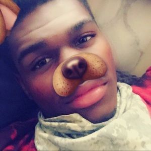 Meet your Posher, Zachary